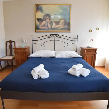 We - Corso Saba House Appartamento Trieste